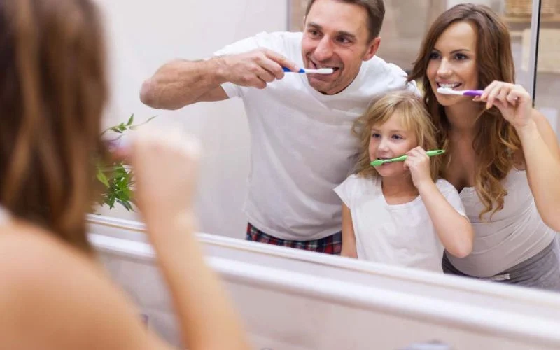 Choosing the Right Toothbrush and Toothpaste