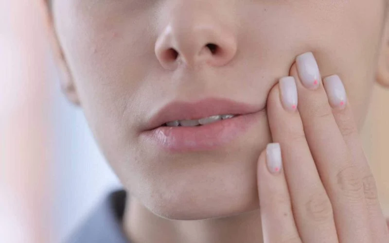 What Are The Symptoms Of A Tooth Infection Spreading?